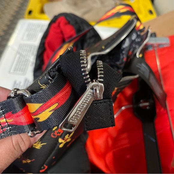 Stranger Things Hellfire Club Crossbody Bag Loungefly - Missing Tag - Picture 7 of 9